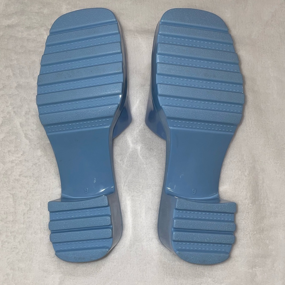 BNWOT Sz 9 Blue Heels Low Ardene Plastic Cute Slide Sandals Solid Stylish Mule - Picture 3 of 6